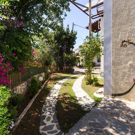 Anesis Apartments Chrani Exterior photo